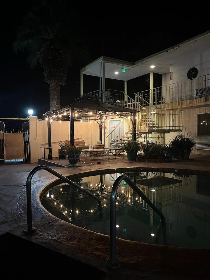 ديزيرت هوت سبرينغز Sandpiper Springs Retreat & Spa المظهر الخارجي الصورة