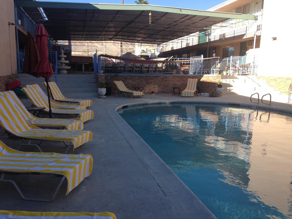 ديزيرت هوت سبرينغز Sandpiper Springs Retreat & Spa المظهر الخارجي الصورة